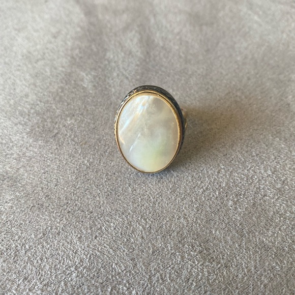 Ring - Picture 2 of 4